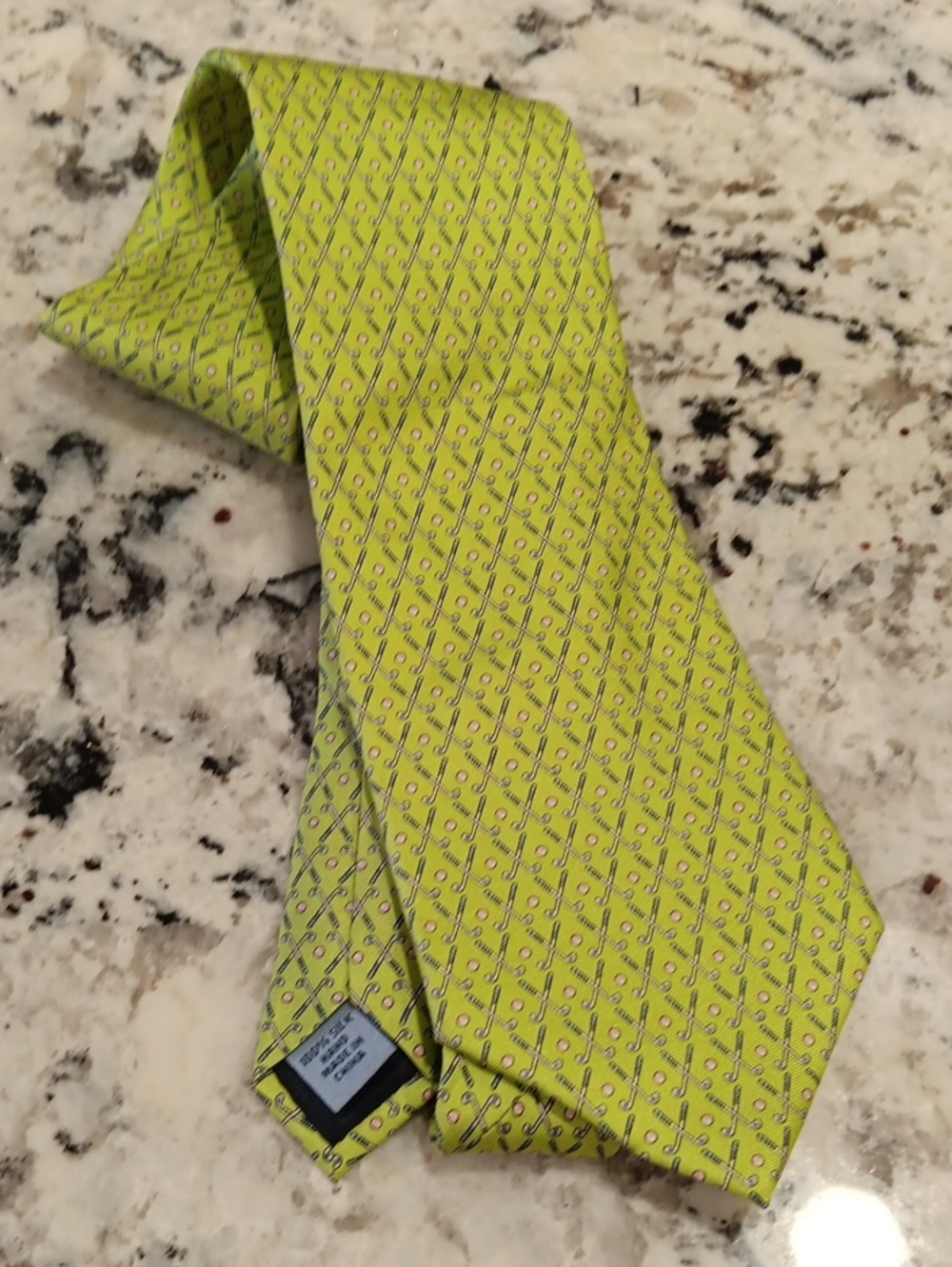 Never Worn Sero Men's Lime Green Patterned Silk Tie